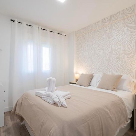 For You Rentals Moderno Apartamento Temporal Cerca Zoo Y Del Parque De Atracciones Ceb76 Madrid Luaran gambar