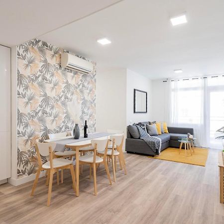 For You Rentals Moderno Apartamento Temporal Cerca Zoo Y Del Parque De Atracciones Ceb76 Madrid Luaran gambar