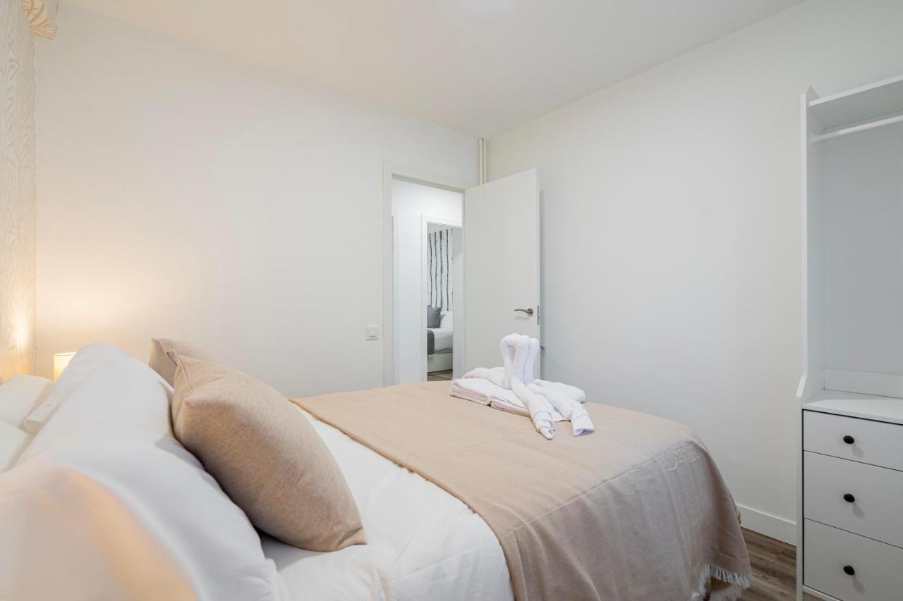 For You Rentals Moderno Apartamento Temporal Cerca Zoo Y Del Parque De Atracciones Ceb76 Madrid Luaran gambar