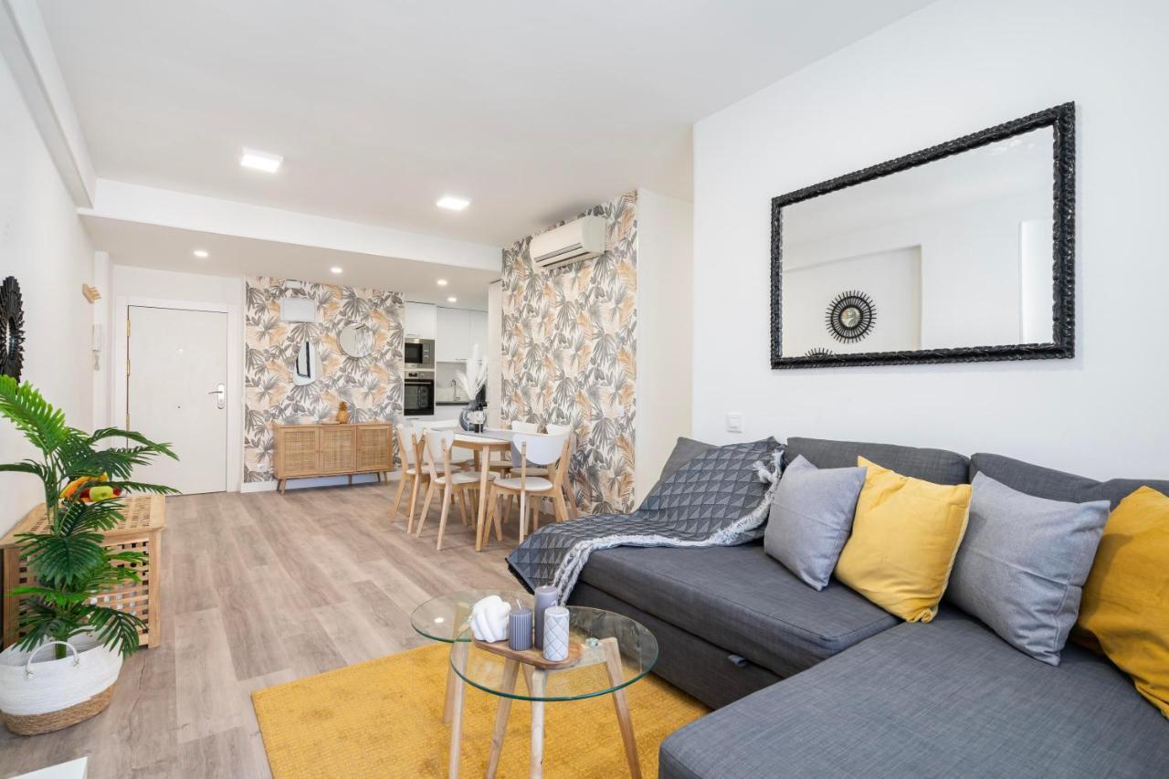 For You Rentals Moderno Apartamento Temporal Cerca Zoo Y Del Parque De Atracciones Ceb76 Madrid Luaran gambar