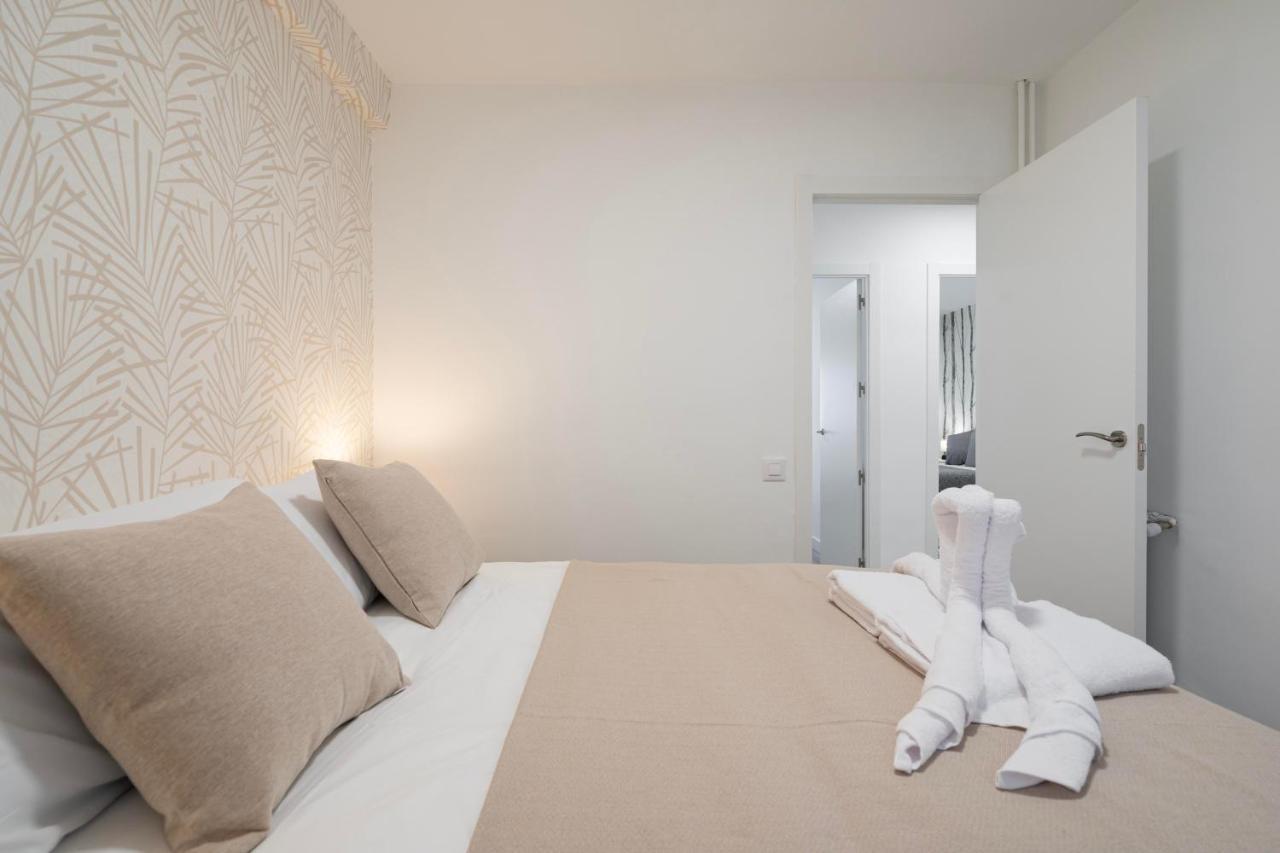 For You Rentals Moderno Apartamento Temporal Cerca Zoo Y Del Parque De Atracciones Ceb76 Madrid Luaran gambar