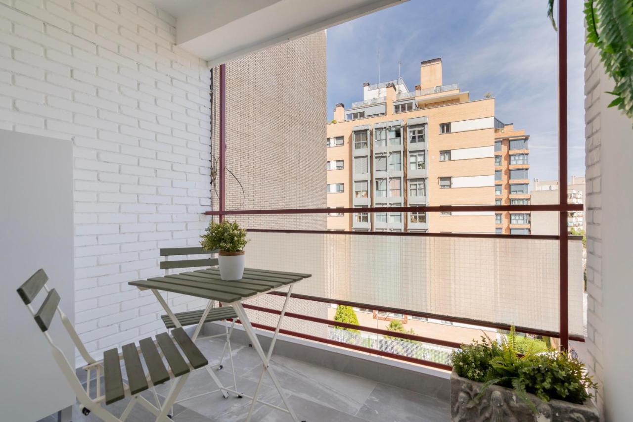 For You Rentals Moderno Apartamento Temporal Cerca Zoo Y Del Parque De Atracciones Ceb76 Madrid Luaran gambar